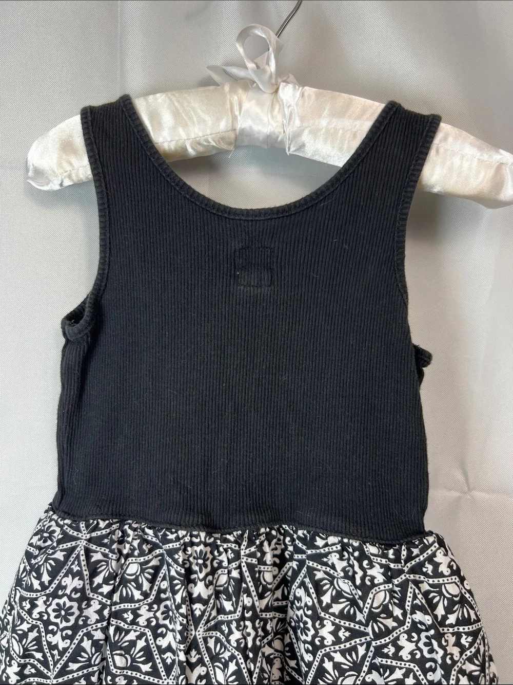 Gap Kids black and white tank dress size XS (4-5) E UC